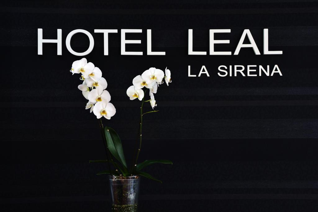Hotel Leal - La Sirena Villanueva De Arosa Eksteriør billede